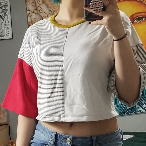 Colorblock crop top - Picture 3 of 3